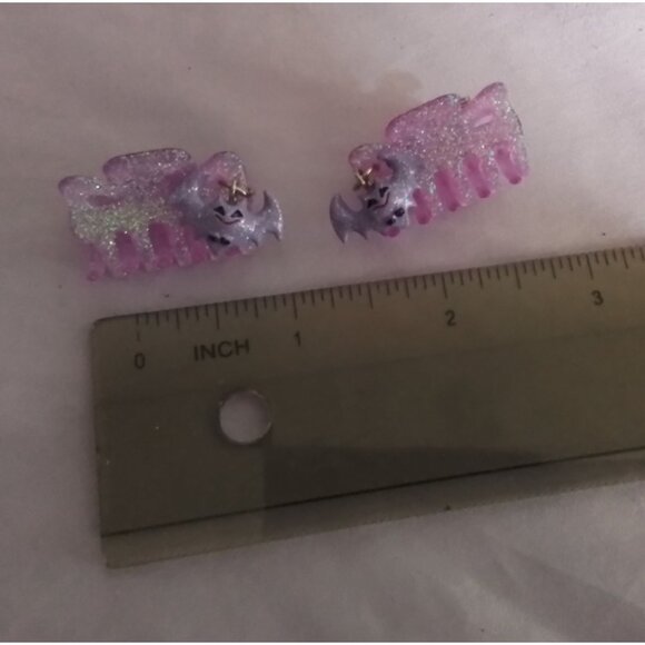 Set of 2 Glittery Halloween Hair Clips Claws with Bat Decorations Purple - Picture 4 of 4